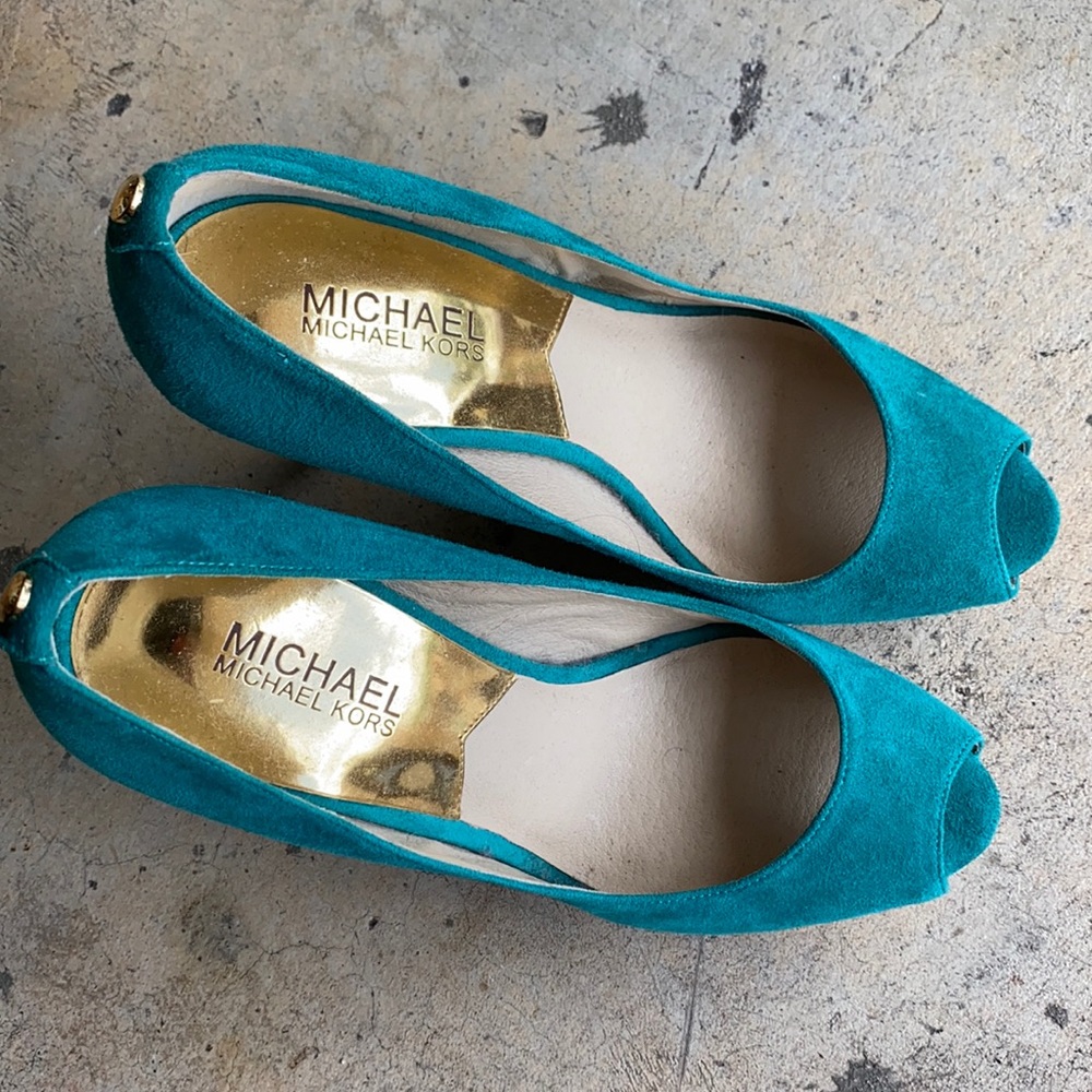 Brand New Turquoise Michael Kors high heels